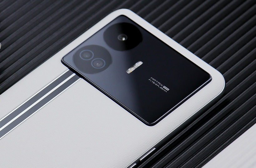 應是最實在的16+1T手機了，僅1695元！100W長壽閃充+1.5K屏+第2代驍龍7+